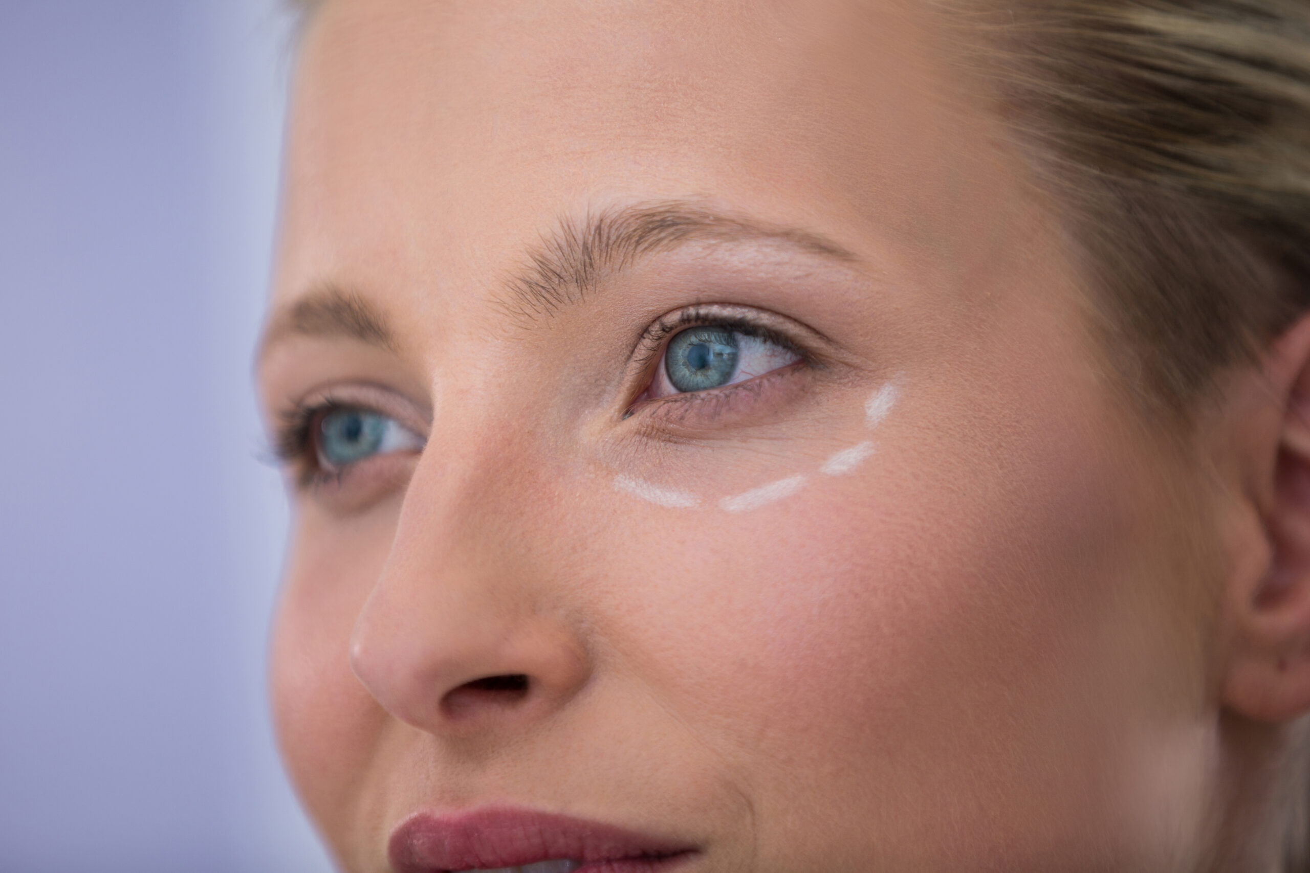 You are currently viewing 7 Best Eye Creams for Puffiness in 2025
